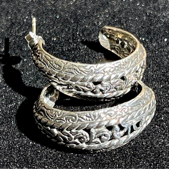 Beautiful Vintage Carolyn Pollack Sterling Silver Western Filigree Hoop Earrings